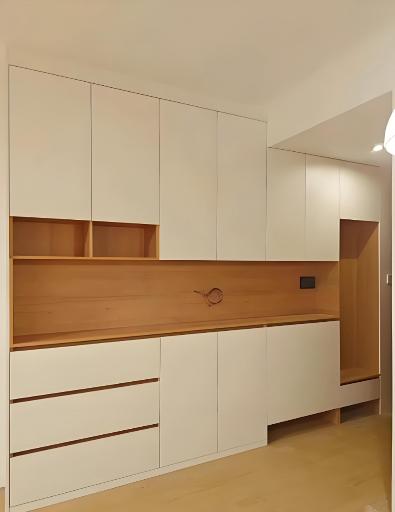 精装修房子衣柜：买成品还是定做?全面对比助你决策